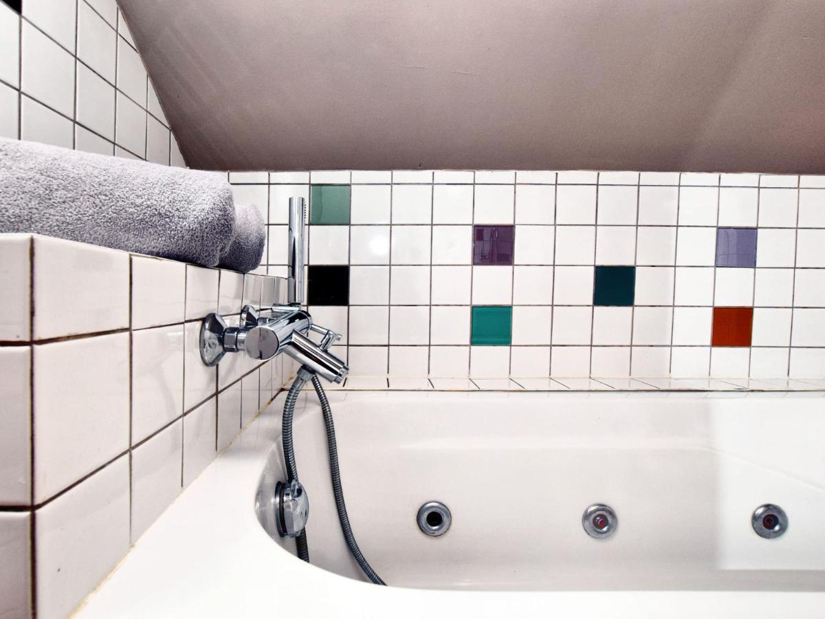 Tranquil Holiday Home In Mont With Bubble Bath Buitenkant foto